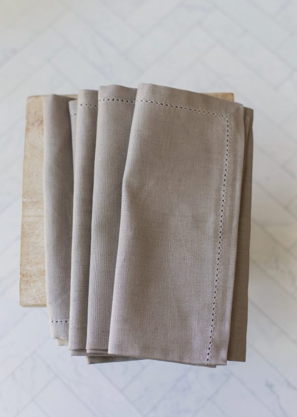 COUNTRY TABLE NAPKIN SET OF 6 Discount