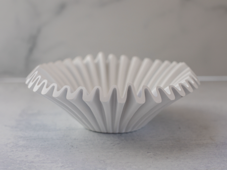 WHITE RUFFLE BOWL Online now